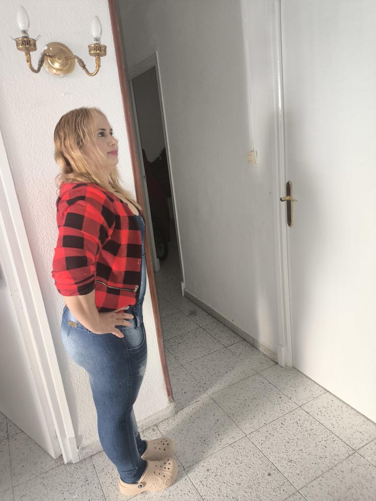 Chica busca chico en Alicante: 