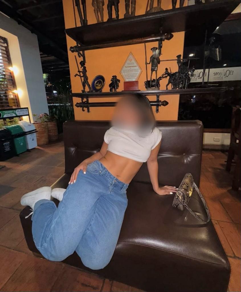 672577078: Chica busca chico en Tenerife
