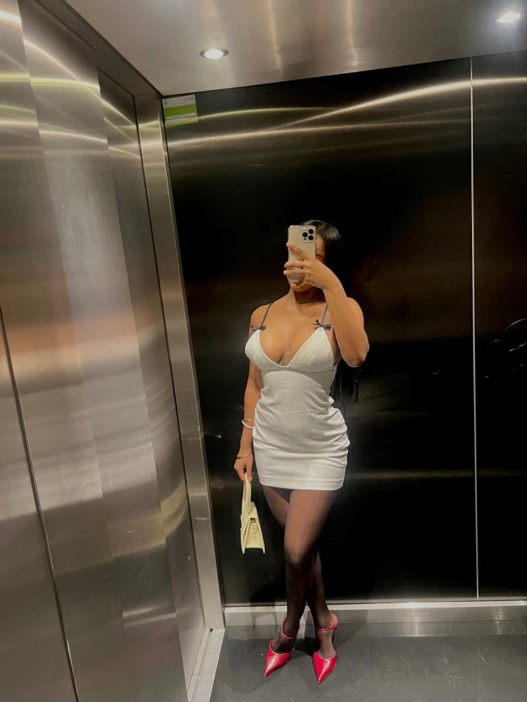 Chica busca chico en Barcelona: 