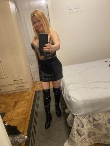 632094398: Chica busca chico en Asturias