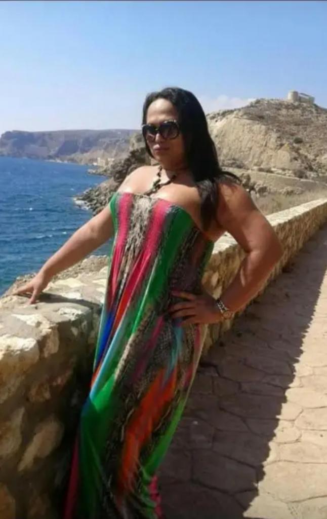 643581801: Travesti en Valencia