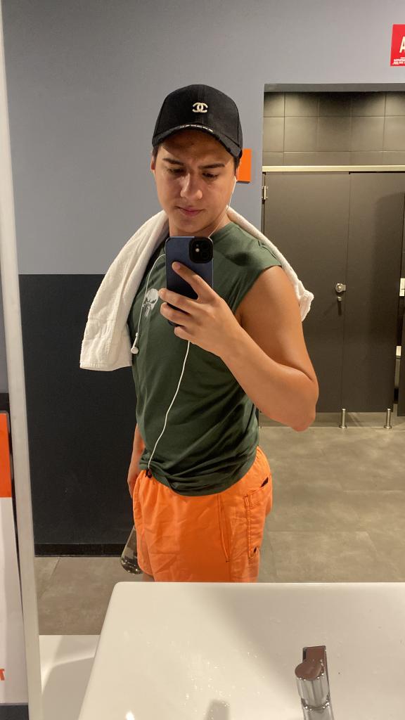 613950353: Chico busca chica en Madrid