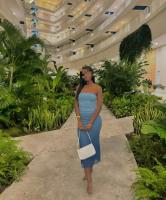 672961845: Chica busca chico en Valencia