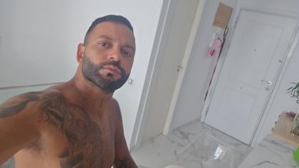 673376726: Chico busca chica en Alicante