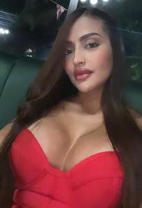 671134267: Chica busca chico en Sevilla