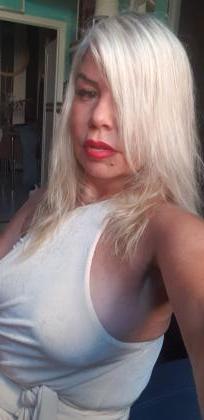 632715891: Chica busca chico en Ibiza