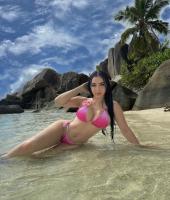 614397178: Chica busca chico en Granada