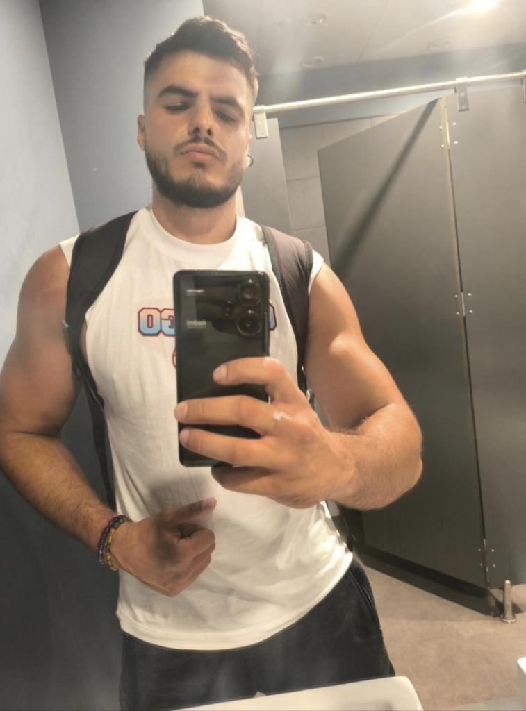 Chico busca chica en Valencia: 