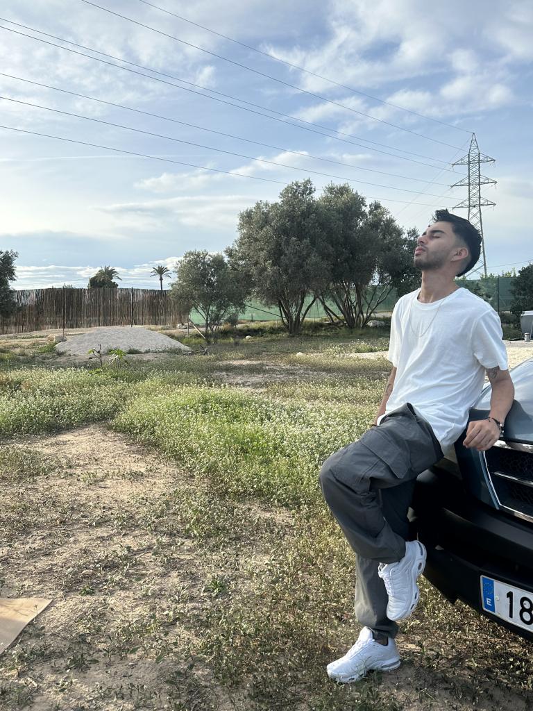 742063903: Chico busca chica en Alicante