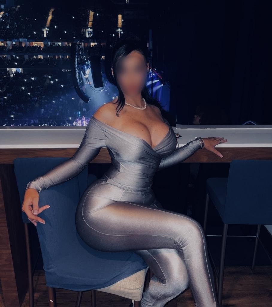 Chica busca chico en Huesca: 