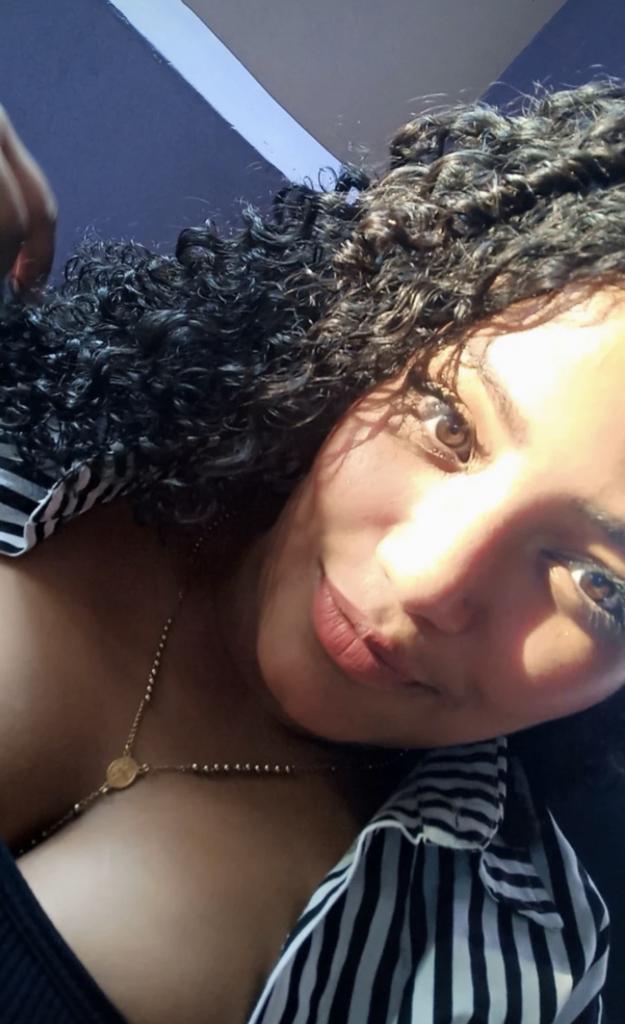 674616535: Chica busca chico en Cádiz