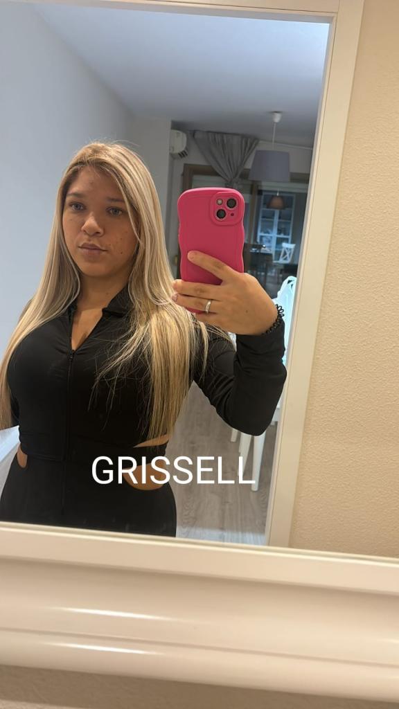 670052209: Chica busca chico en Almería