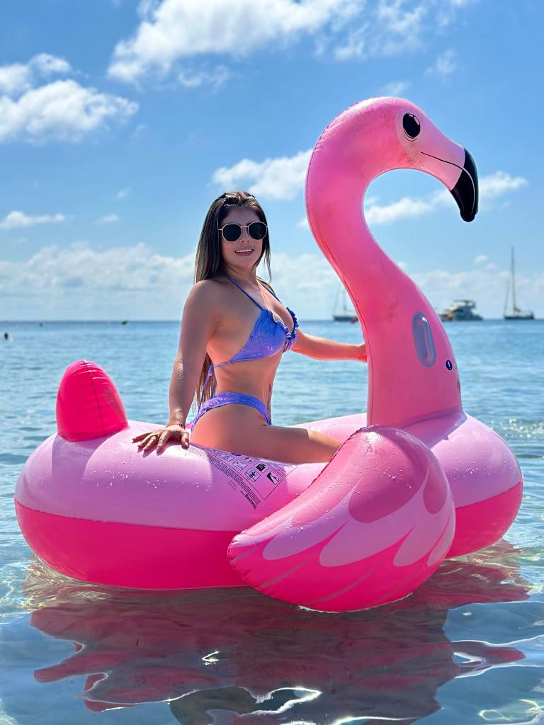 613845340: Chica busca chico en Valencia