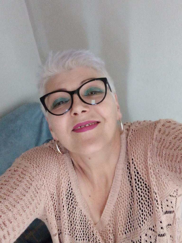 Chica busca chico en Asturias: 