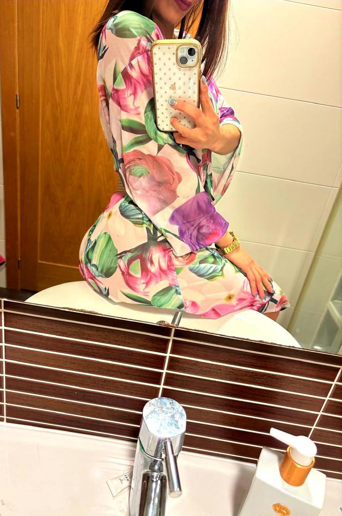 644856914: Chica busca chico en La Coruña