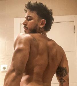 672044911: Chico busca chica en Guipúzcoa