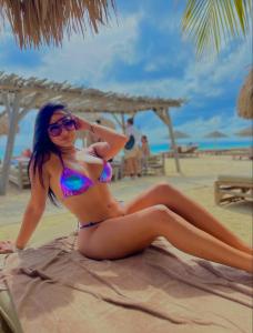 687710453: Chica busca chico en Lérida