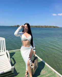 613427458: Chica busca chico en Tarragona