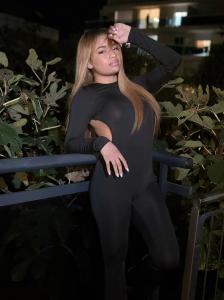 651935493: Chica busca chico en Ibiza