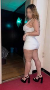 633031282: Chica busca chico en Barcelona