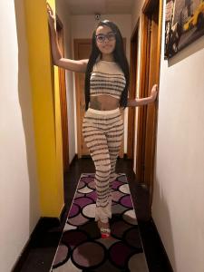 676463299: Chica busca chico en Pontevedra