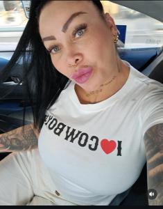 653209748: Chica busca chico en Barcelona