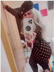 652316487: Chica busca chico en Cantabria