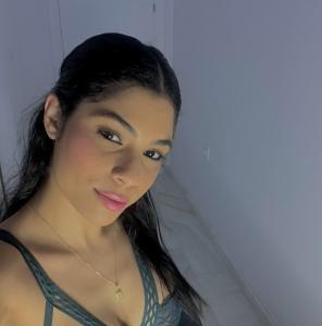 611350709: Chica busca chico en Cádiz