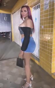 641048844: Transexual en La Coruña