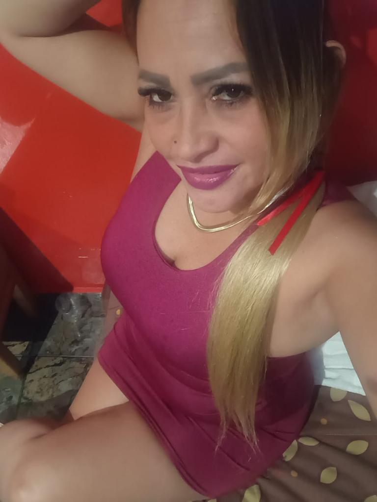 615931744: Chica busca chico en Albacete