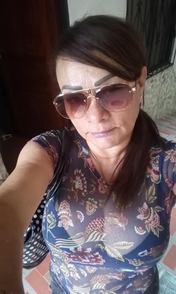 632640613: Chica busca chico en Barcelona