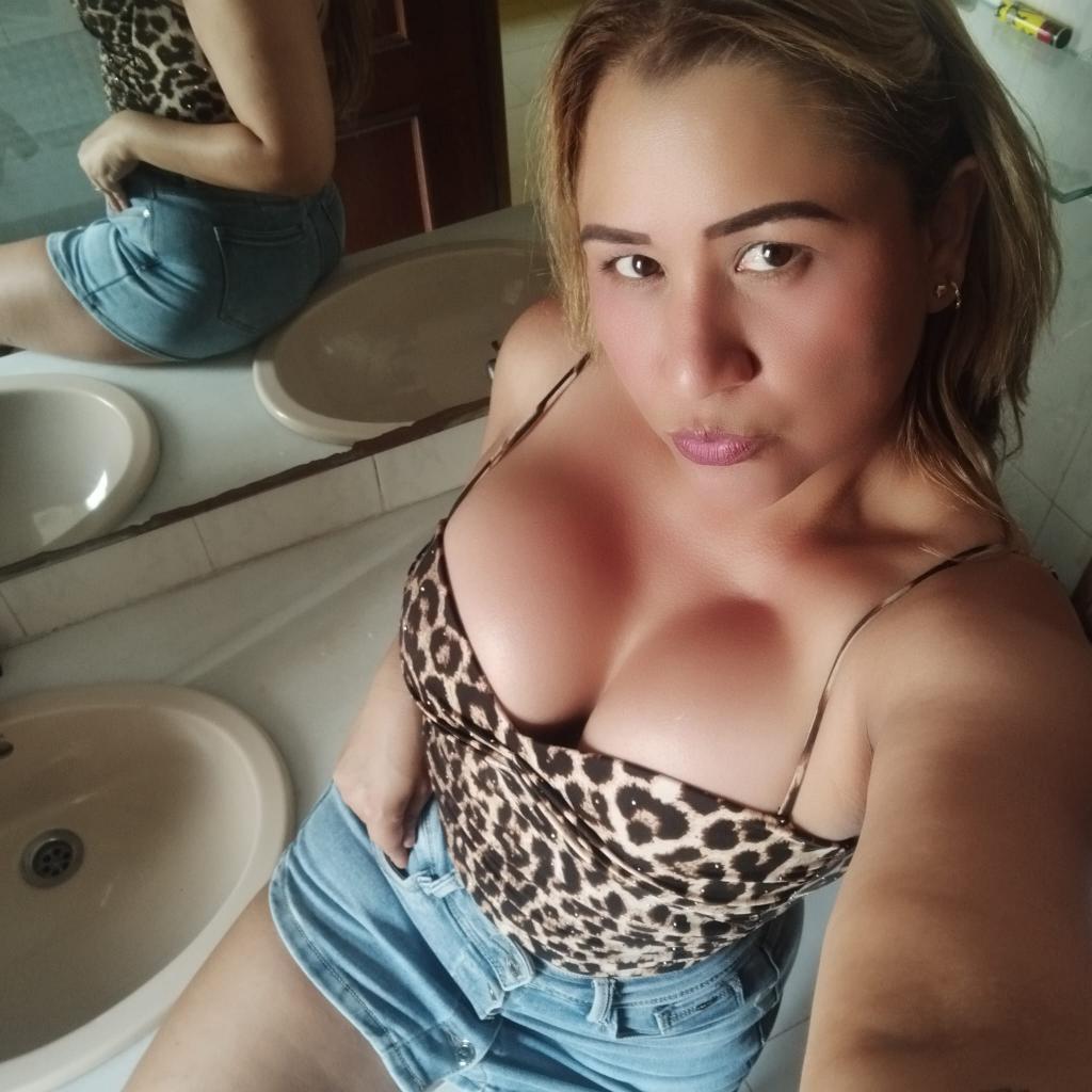 655786259: Chica busca chico en Almería