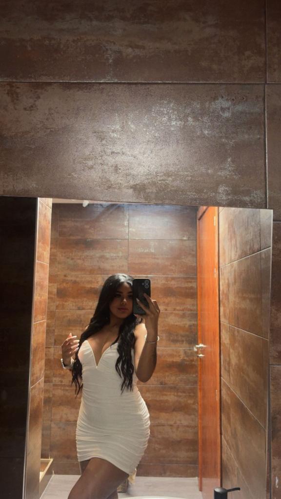 674837514: Chica busca chico en Málaga