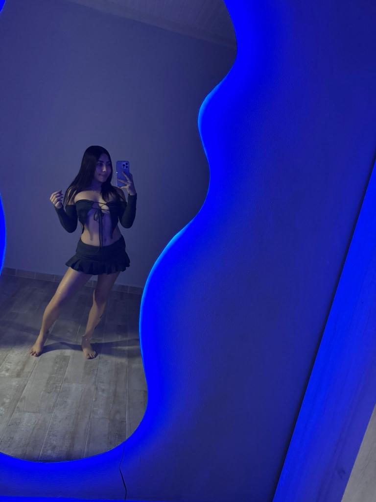 610183144: Chica busca chico en Málaga