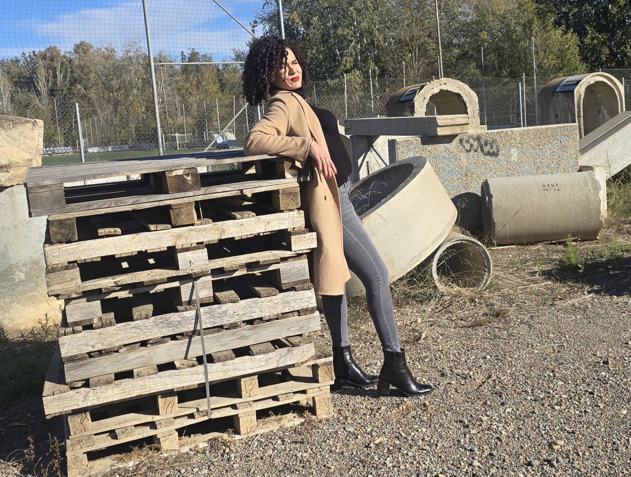 665434946: Travesti en Lérida