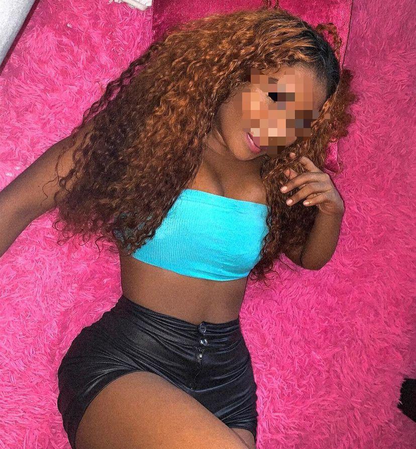 613308580: Chica busca chico en Lérida