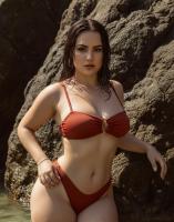 678864136: Chica busca chico en Málaga