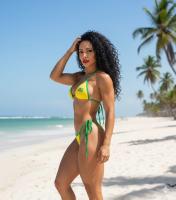 613677079: Chica busca chico en Orense