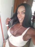 677676755: Travesti en Álava