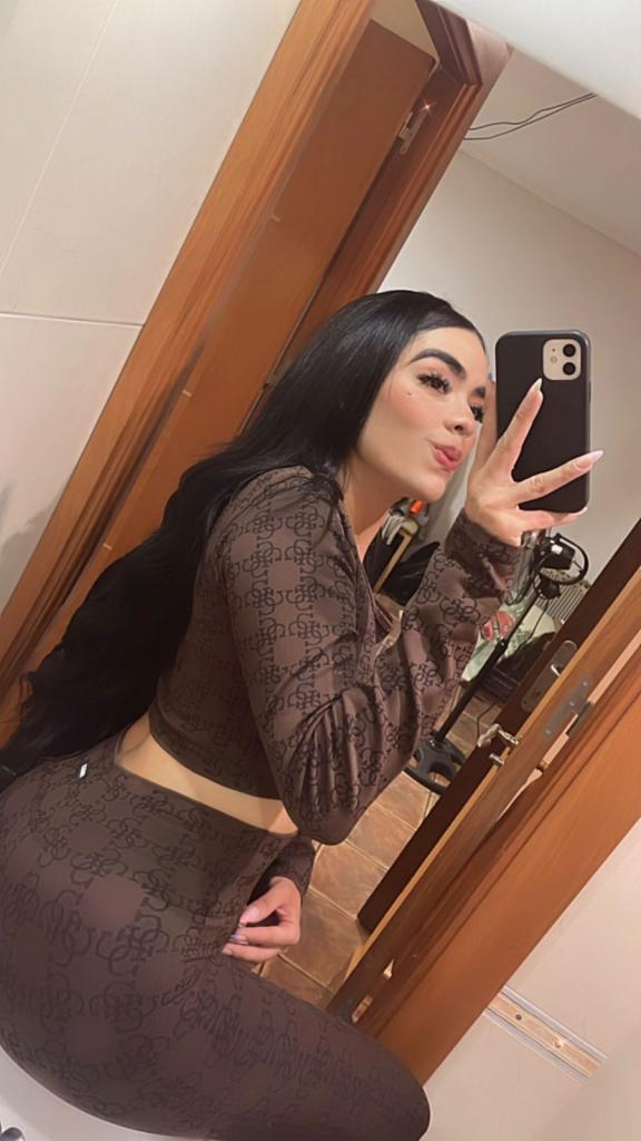 680366967: Chica busca chico en Madrid