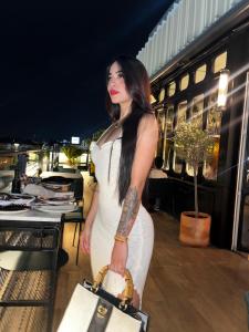 615694299: Chica busca chico en Madrid