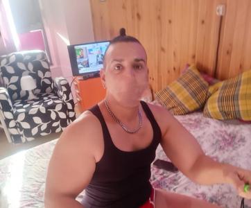 624068521: Chico busca chica en La Coruña