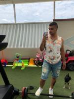 617443081: Chico busca chica en Madrid