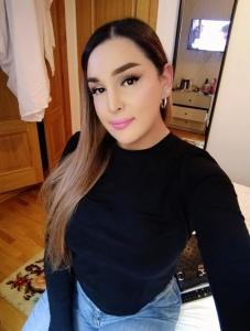 613806912: Travesti en Sevilla