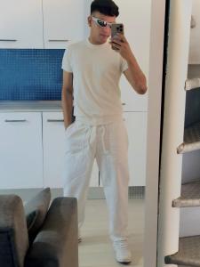 664295057: Chico busca chica en León