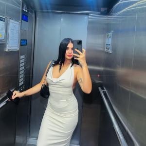 624189528: Chica busca chico en Sevilla