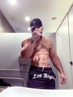 698133722: Chico busca chica en La Coruña