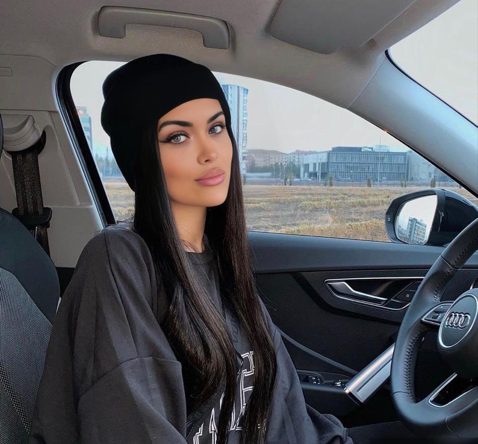 Chica busca chico en Cádiz: 