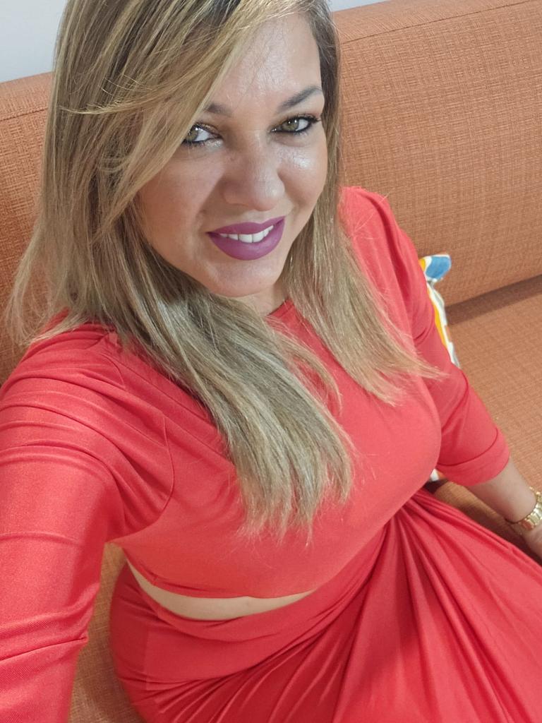 613752646: Chica busca chico en Valencia