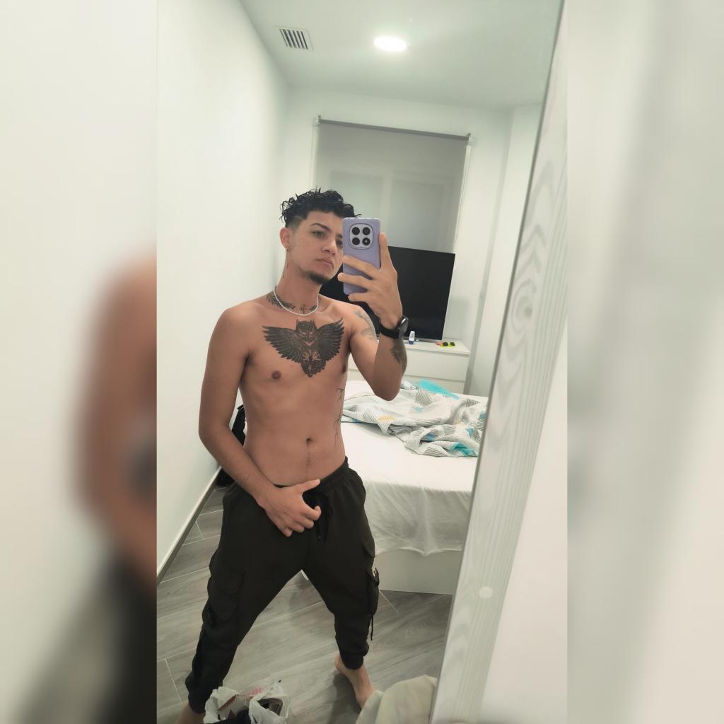 678532891: Chico busca chica en Zaragoza